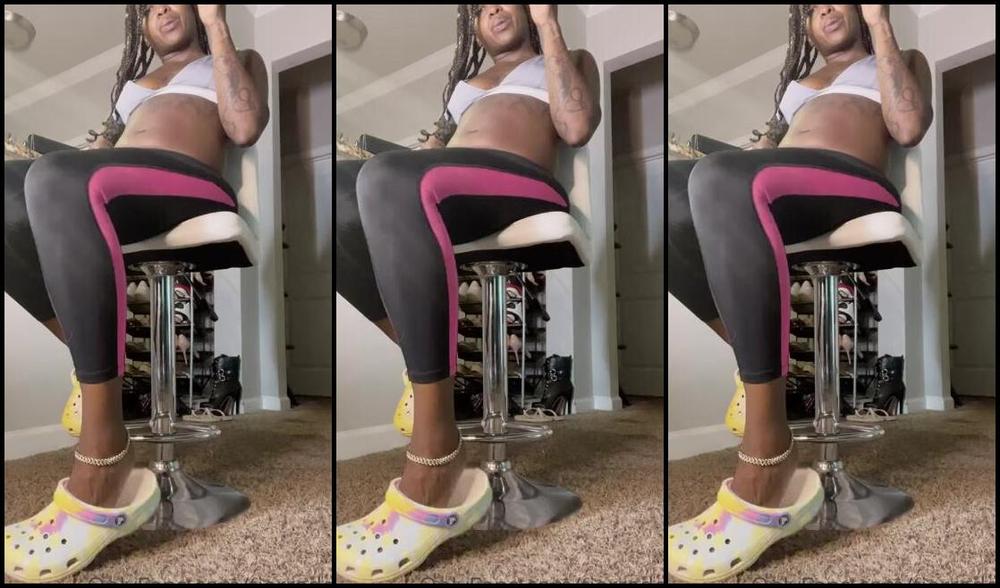 Tierradoll Onlyfans Crocs Shoe Removal