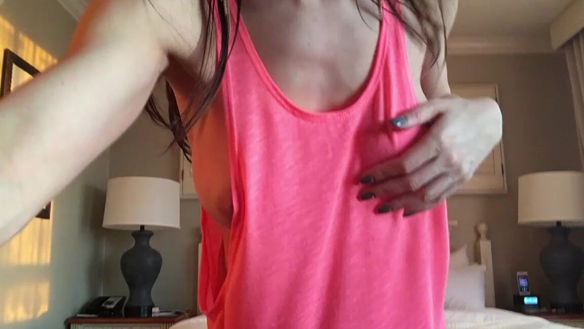 Brunette,Dancing,Erotic Dancers,Strip Tease,Webcam reya sunshine slutty bed dance on vacation ManyVids