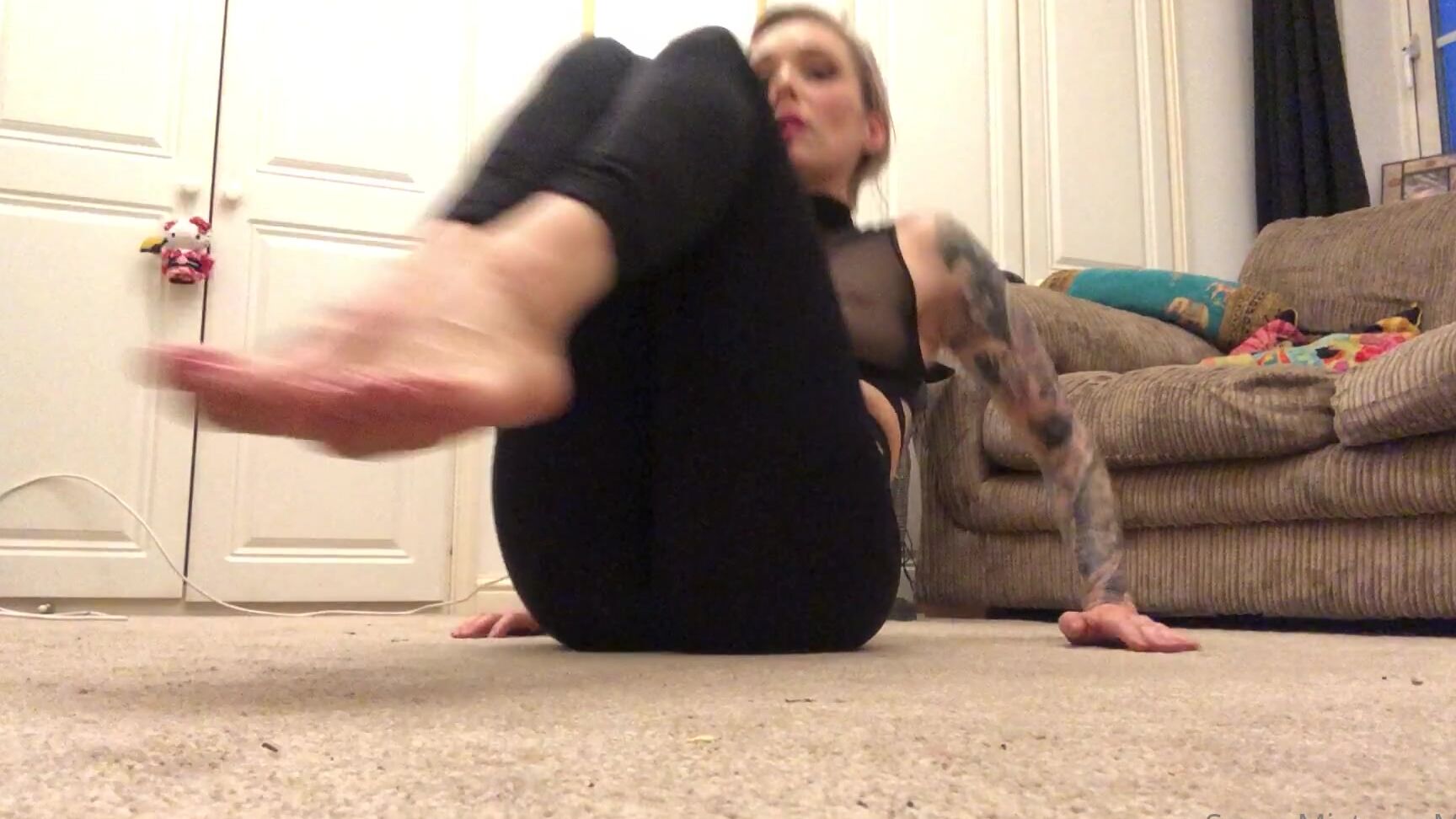 Miss Ruby Marks Fitness Voyeur Core Routine Arse Worship Sweaty Lycra Is So Sub