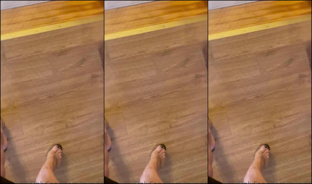 Mizxtrix 2861274426 05 05 2023 Me Trying To Walk In Them