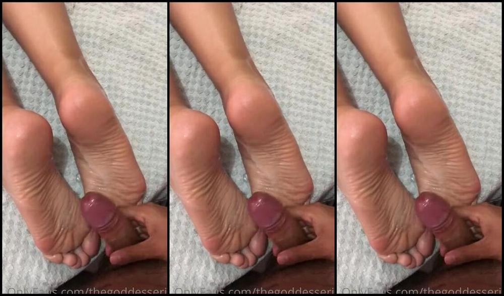 Erin Aka Thegoddesserin Onlyfans Shoot Your Best Cum Load On My Wrinkled Soles Please