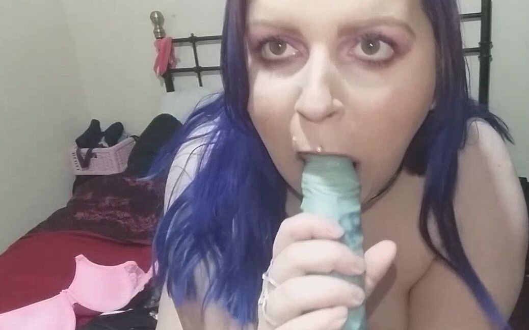 Boundgirlxo Sucking Dildo With Tit Wank