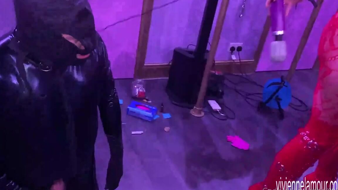 Vivienne L Amour Aka Vlproductionsuk Onlyfans Filthy Bisexual Gang Bng Action I Love These Parties Straponmistress Chloetexas 6