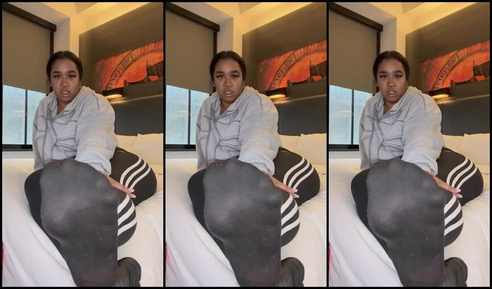 Iwantnique Onlyfans I Need Your Help I Want You To Remove My Crocs One By One Taking Deep