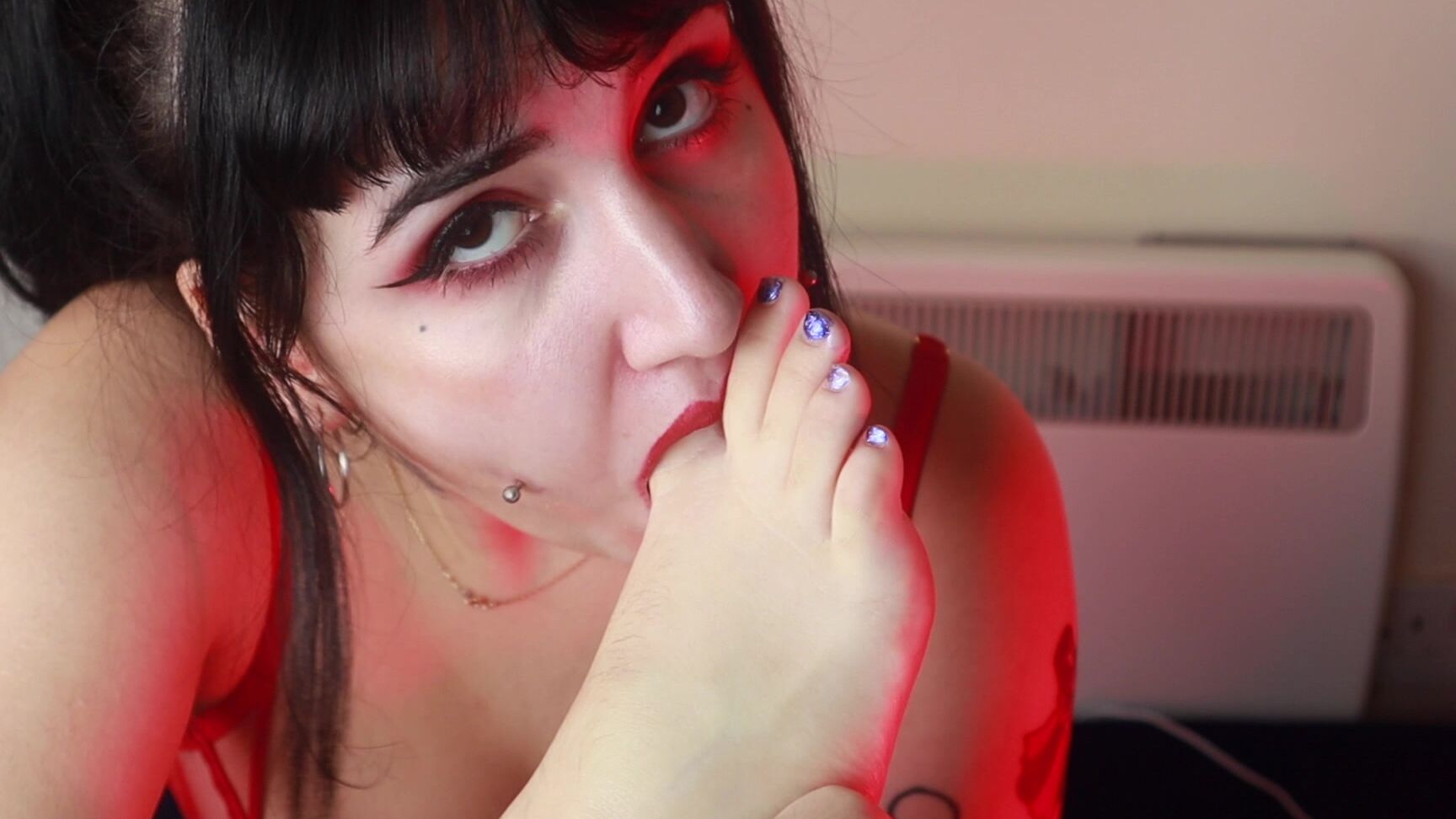 Dominatrixvera Spit Self Foot Worship