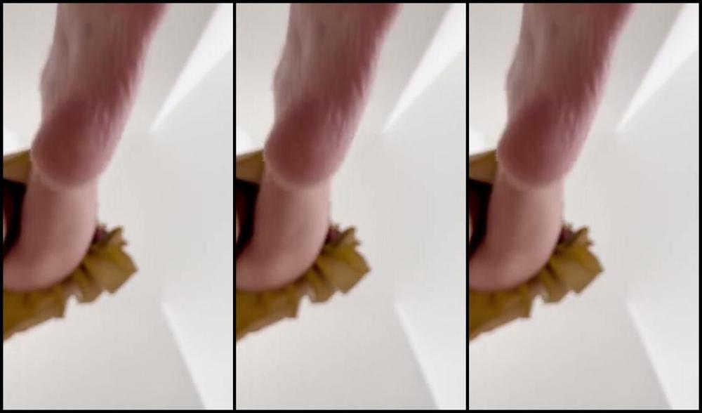 Miss Heels Lisa Nicknamed Missheels07 07 28 2025 Onlyfans Video Lick My Soles U4