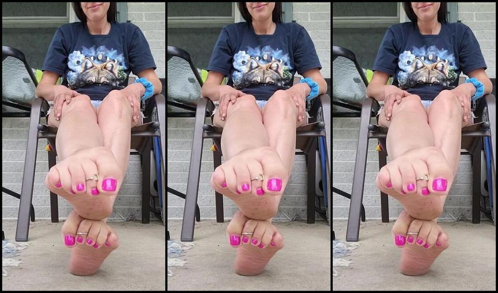 Crystal Paris Nicknamed One Lonely Foot 08 11 2024 Onlyfans Video Beneath My Feet