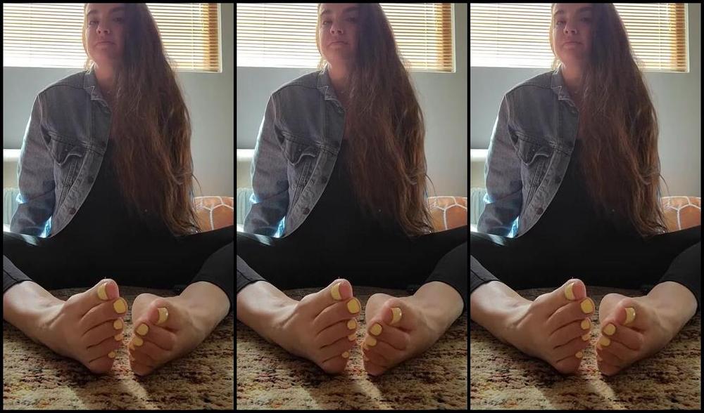 Megan Fletcher Aka Sweetsoleprincess Onlyfans Lets Just Spend The Next Three Minutes Appreciating My Absolutely Perfect Big Feet