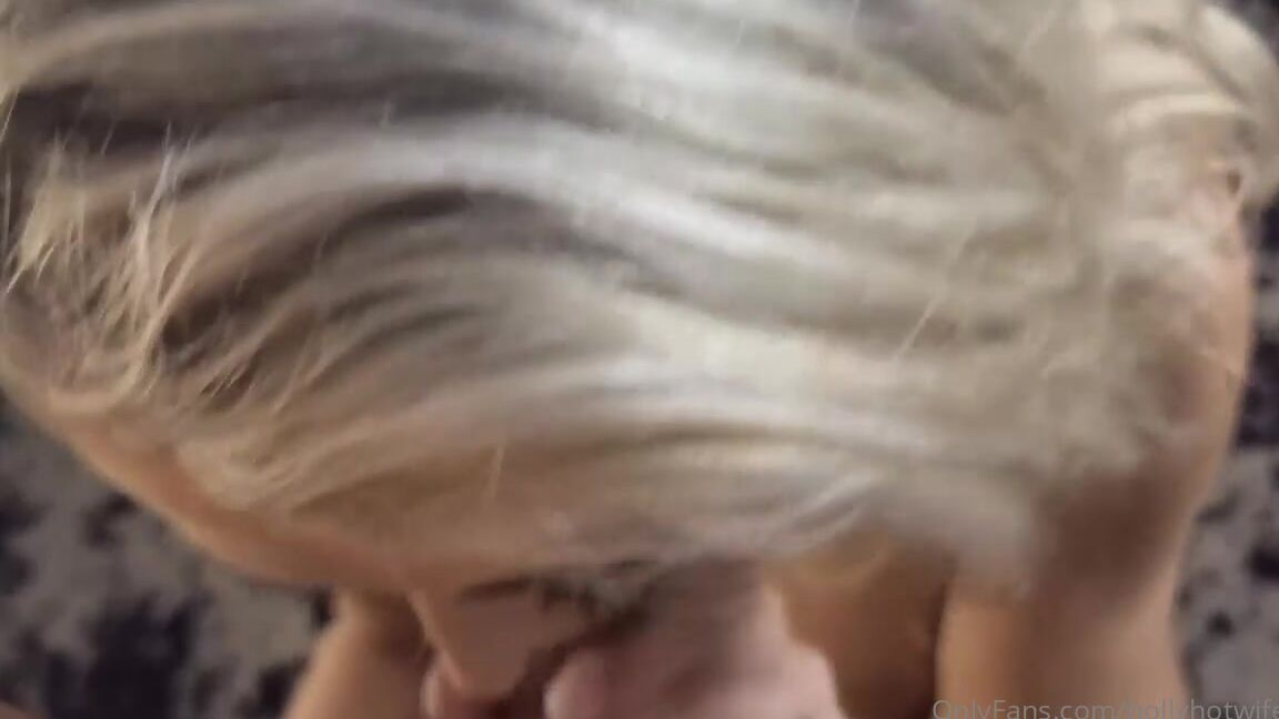 Hollyhotwifevip Is That Your Dick I Am Sucking On  Onlyfans XXX