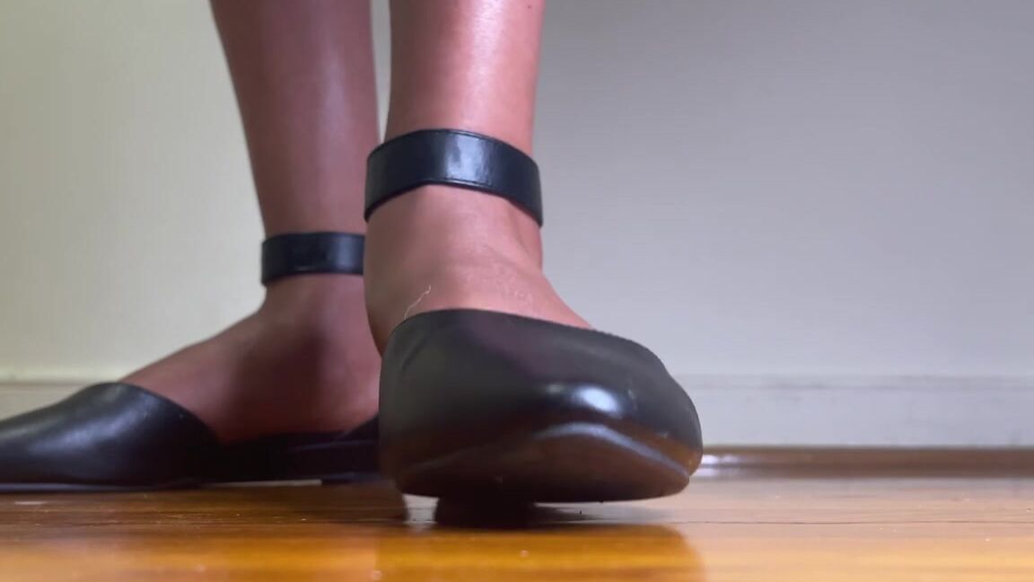 Feet, Foot Fetish, Ebony Foot Fetish, Fingernail Tapping, ASMR, SFW flats toe tapping asmr shoeplay ManyVids