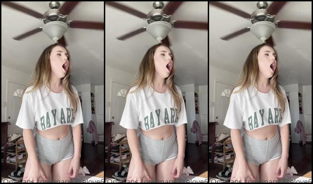 Mary Rose Love Nicknamed Maryroselove69 Onlyfans Puffed Cheeks And Side Mouth If I Go Live On Here This Weekend Which Day Should