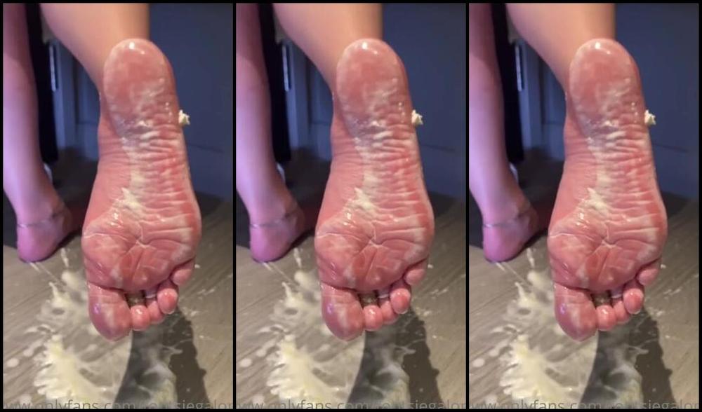 Footsiegalore Onlyfans Oh How I Love Cream On My Soles Watch Me In Slow Motion Now Let Me Feel You Cleaning It Up With