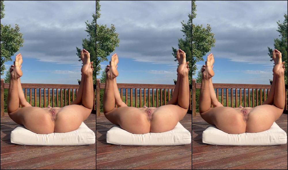 Stephinspace Slow Self Care Mornings On The Cabin Deck In