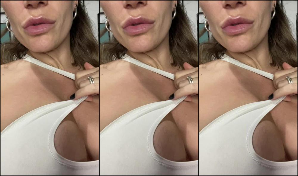 Ava Austen 2294327448 12 06 2021 I Tried To Go Live