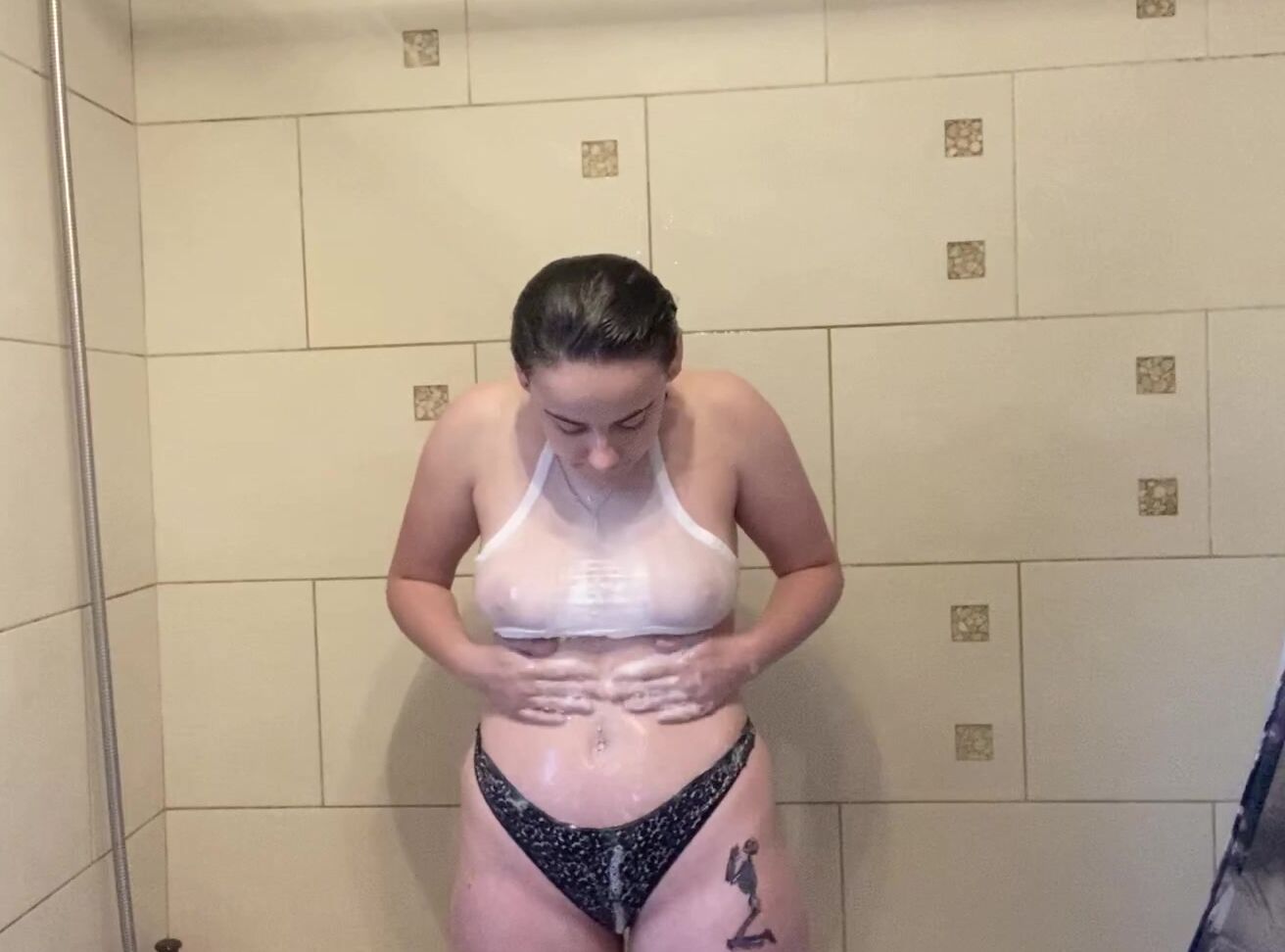 "Tiffanybabe01" masturbation, shower, teens (18+), 18 & 19 yrs old, amateur Teen Shower masturbation manyvids