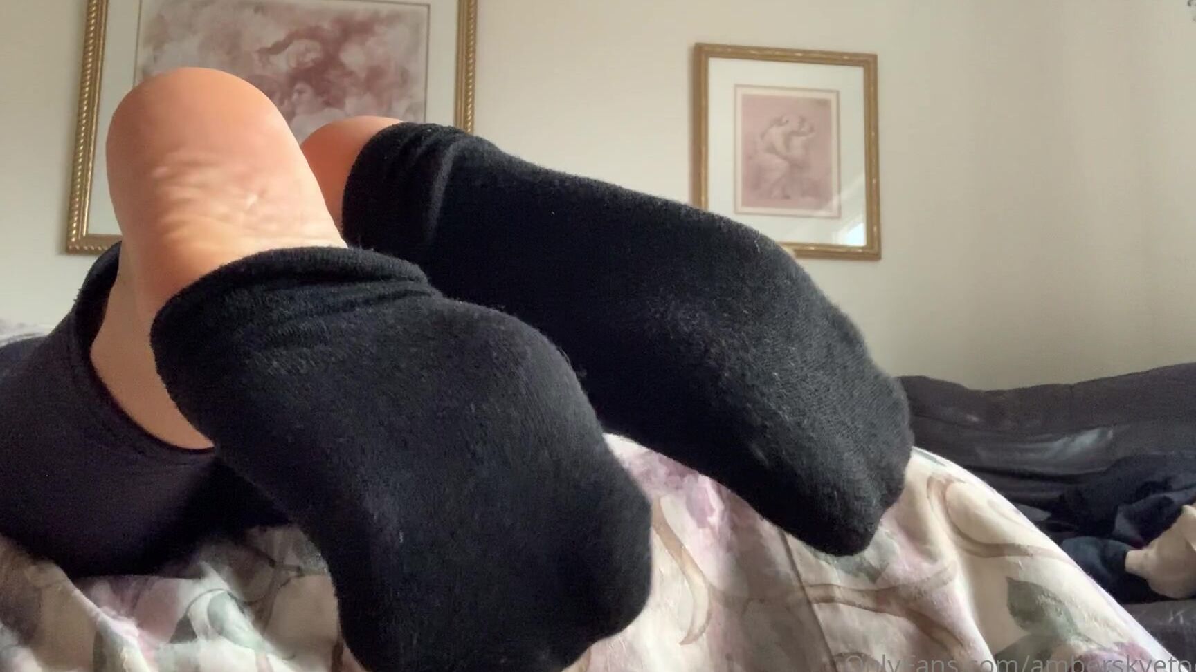 Amberskyetoesies Pull Them Offffff