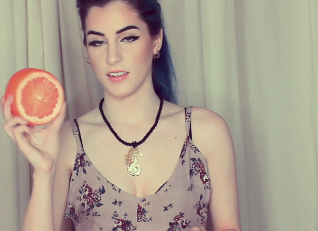 Kati3kat.Grapefuit.Blowjob.1080p web cam