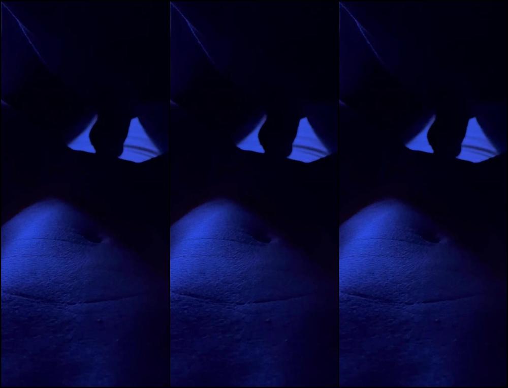 Itsmekelli A Wave Of Energy Rushed Through Me Tingling Between