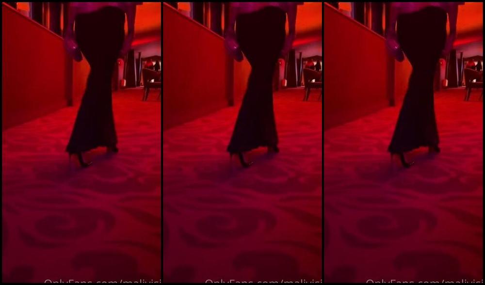 Malivisia Nicknamed Malivisia Onlyfans 11 20 2022 Party Auf Louboutin 12 Cm