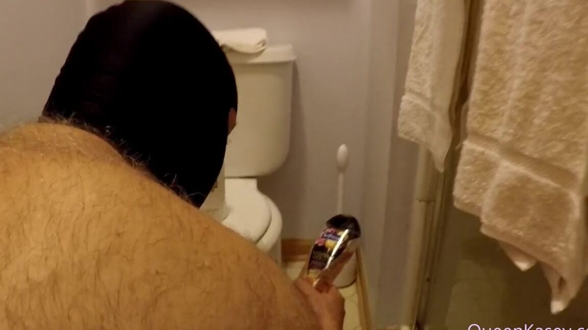 Queenofmean Nicknamed Realqueenkasey 11 24 2018 Onlyfans Video Cuckold Shower Assistant