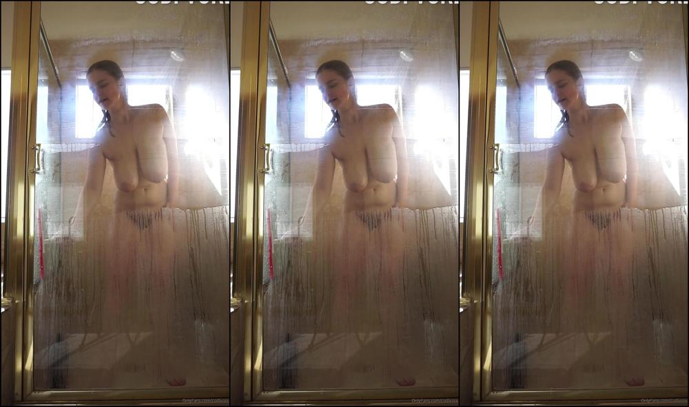 Codivore Steamy Shower Time I Thought I D Post A Full Video For My Subscribers This Time I Hope