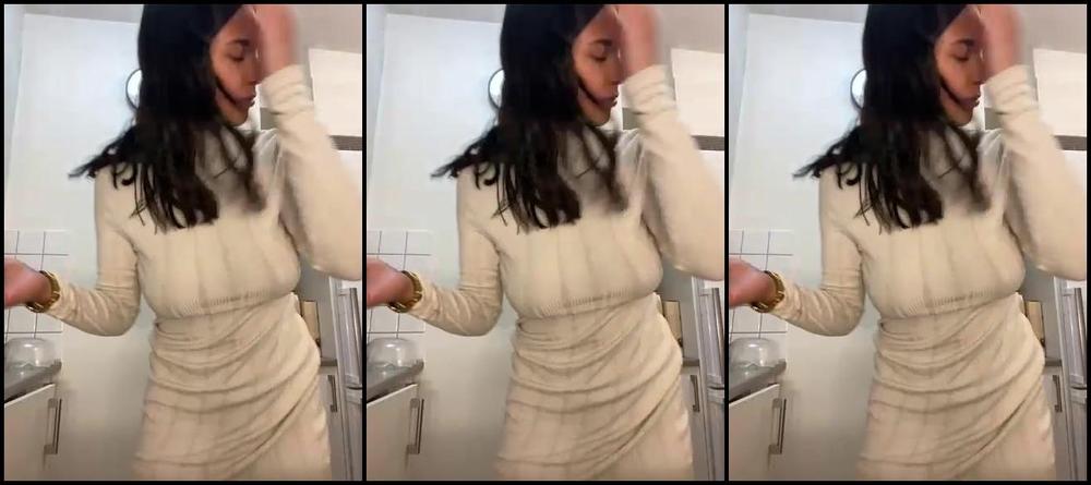 "Vidiverse" amateur, masturbation, nippleplay, pussyplay, titsuckingnipplefetish Erotic Masturbation On The Floor manyvids