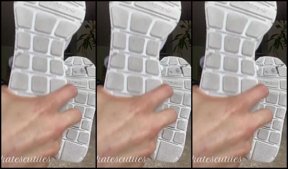 Goddess Kate Aka Katescutiies Onlyfans Step Brother Tickles My Feet 2U