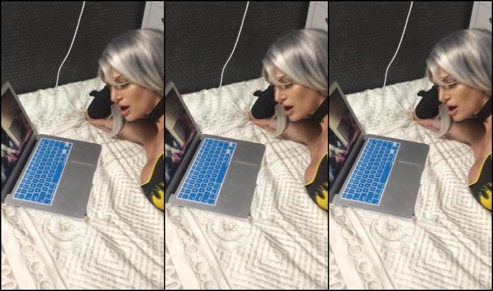 Cosplay, Costume, Anal Masturbation, Glass Dildos, Blonde batgirl goes buttgirl anal ManyVids