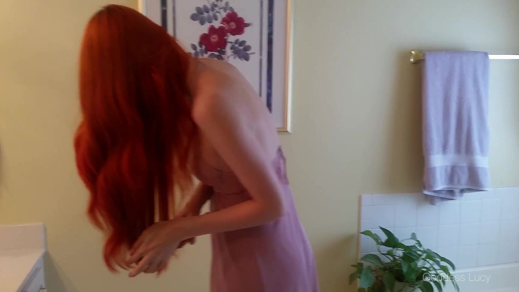 Goddesslucy Brushing Long Curled Hair Hd P