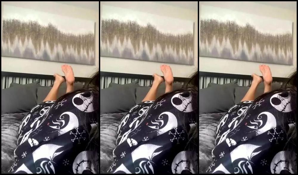 Sarah Bbw Fantasy Toes Aka Comefollowsarah Onlyfans Stream Started At 02152022 0724 Pm Pose Feet