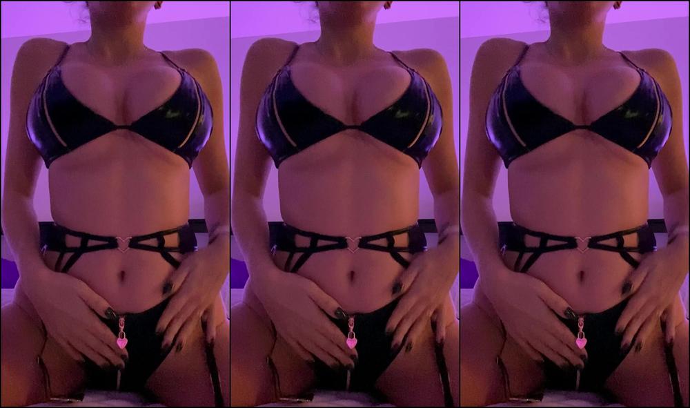 Darshellestevens 2021364951 01 31 2021 Zippers