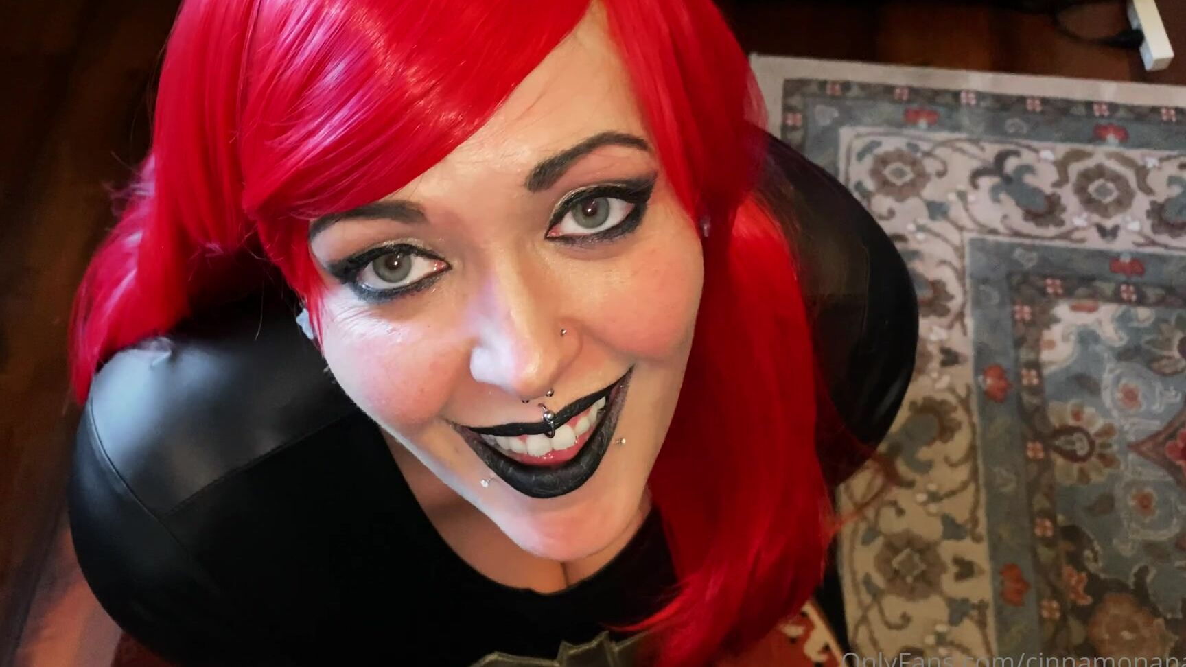 Cinnamonanarchy Batwoman Bj Facial Of