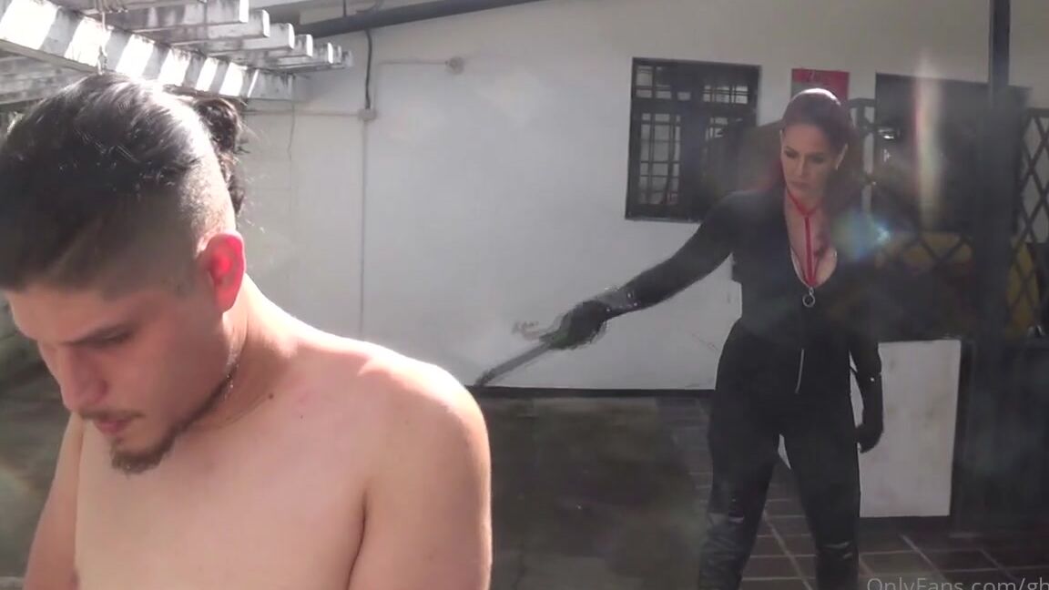 Ghrfan Onlyfans Ama K Plays With Her Whip In A Way That Is Impossible To Resist One Must