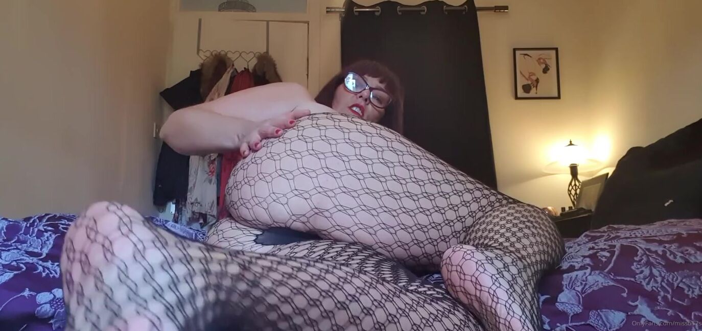 Miss B Nicknamed Missb52S Onlyfans 10 27 2021 Worship My Amazing Big Arse