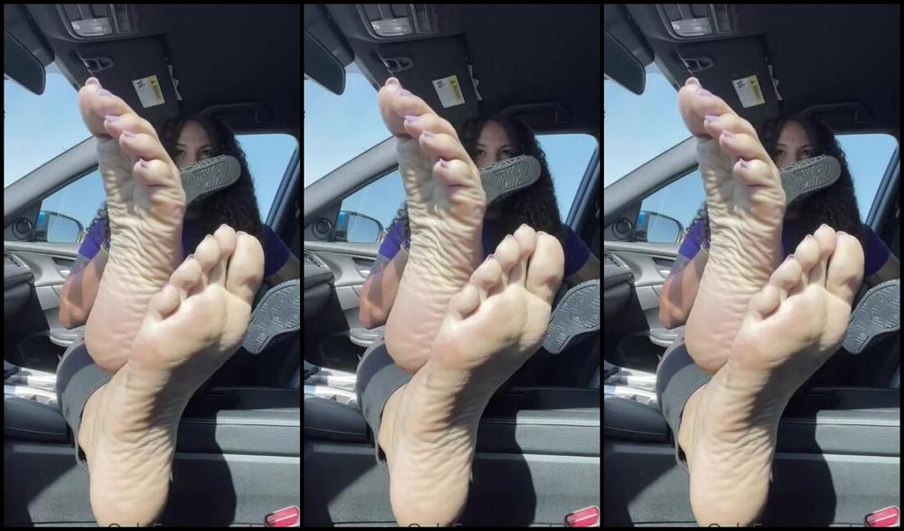 Natasha Aka Vibez3 Onlyfans We Are Sittin In Your Car For A Quick Break How Did It Go From Me Just Airing My Feet Out To Yo 1