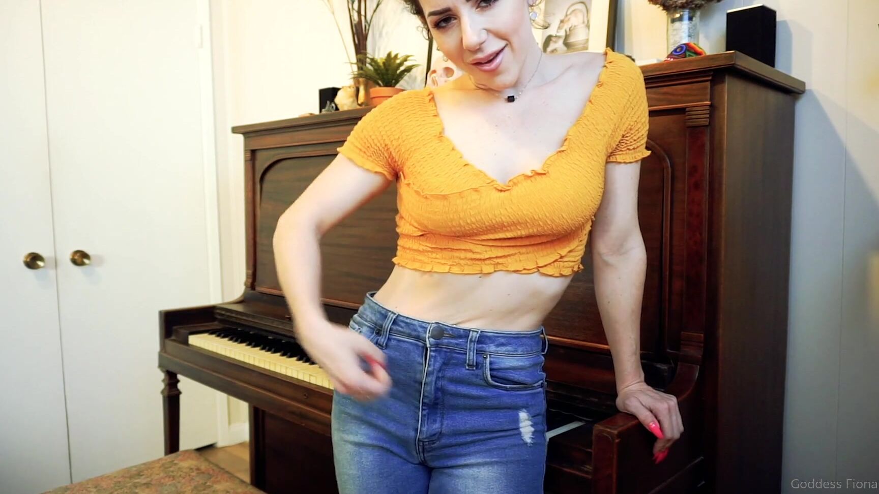 cockteasefiona-14-03-2020-178078088-freaky-friday-joi-video-your-piano-teacher-is-fucking-hott-and-you-re-about-to-find-ou