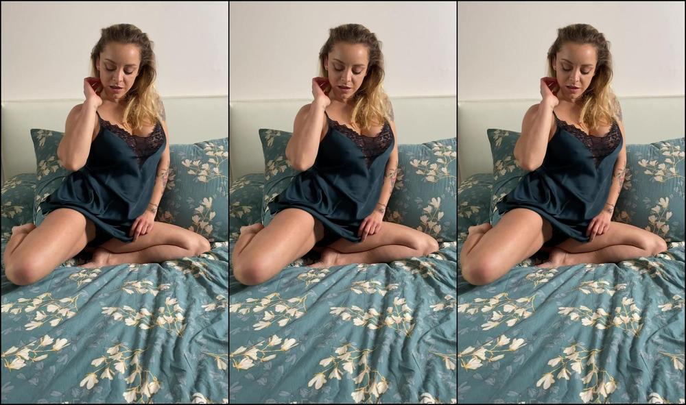 Lizadelsierra Cette Nuisette En Soie Ne Va Pas Faire Long Feu Love U