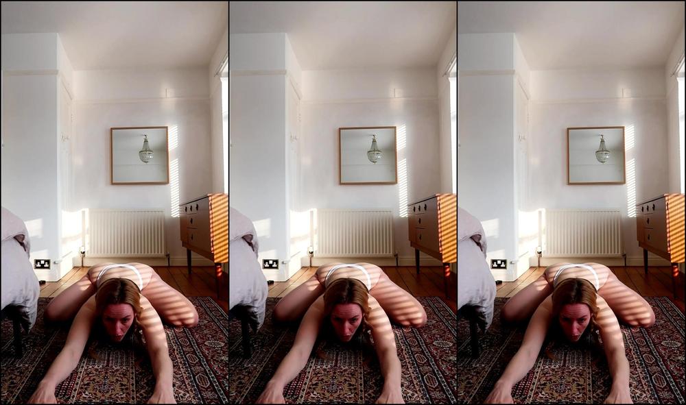 Beatricehartley When I M Not Playing With My Pussy Or Filling Both My Holes I M Still Waiting For Some E