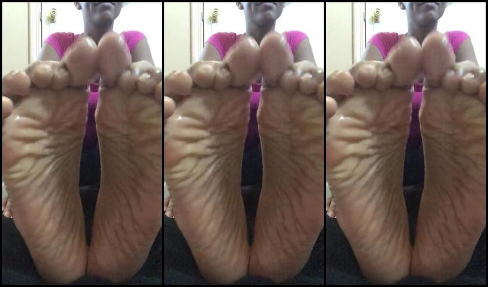 Goddess Dee Aka Welovedee Onlyfans Oily Sole Play Nude Toes