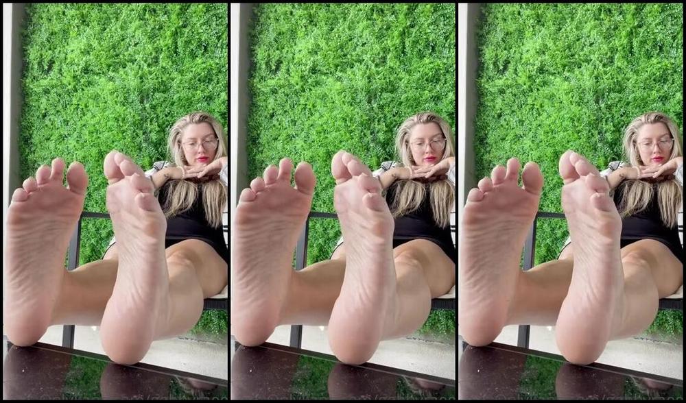 Gabrielle Coyle Nicknamed Gabbyraee1 06 03 2021 Onlyfans Video After Work