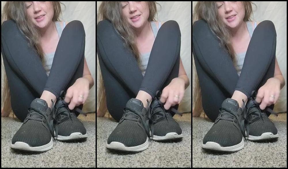 Megan Fletcher Aka Sweetsoleprincess Onlyfans Sweaty After Gym Shoe Strip Again You Boys Cant Get Enough Of This But Thats