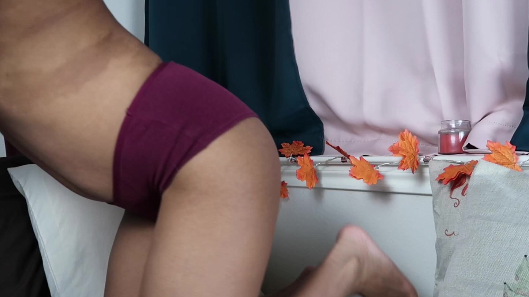 "Sweetbabyvixxi" cosplay, fortnite, glove fetish, gloves lifeline fortnite plays w herself manyvids