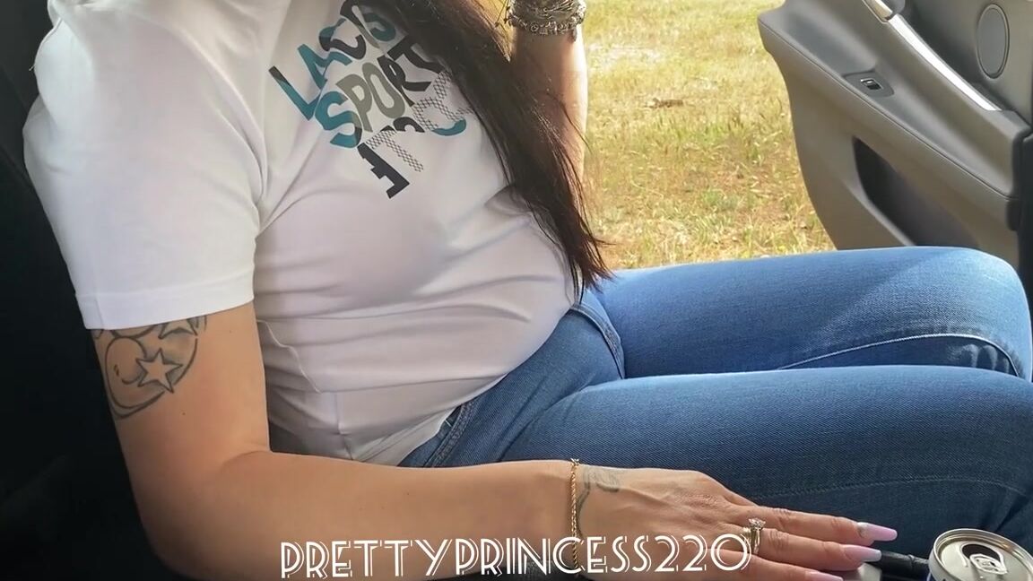 Prettyprincess220 04 28 2023 Onlyfans Video Bubble Fart In The Car