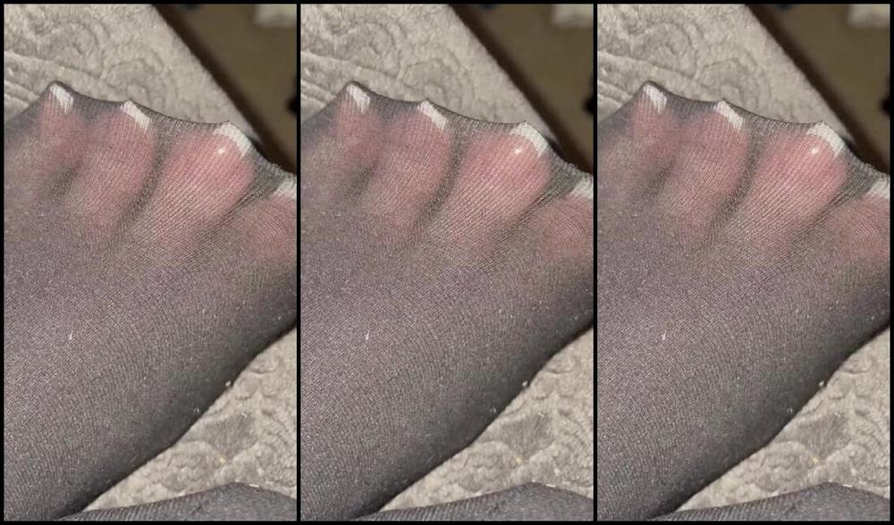 Lina S Feet Nicknamed Linacarina420 03 16 2025 Onlyfans Video Can You Tell What My New Pedi Is