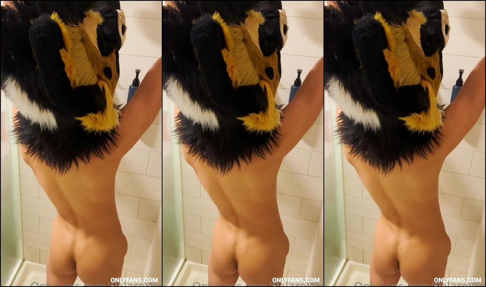 Palacewolf 510944766 Hey What The Heck Why Were You Watching Me Shower Well Any 01 420Ca25A A4D2 4C1C B65E 7069Ffcde02C