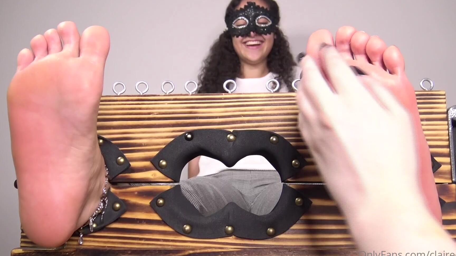 Clairecoda I Ve Been Wanting To Try Out Bastinado Falaka Out More On Willing Victims So I Locked An Innocent T