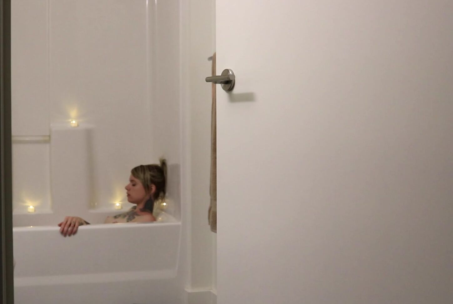 Facials, Aliens & Monsters, Bathtub Fetish, POV, Voyeur jasperswift alien spys on girl taking bath ManyVids