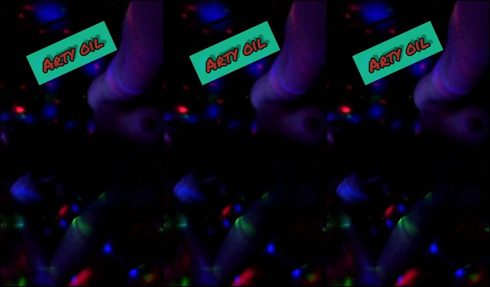 Lucymuse Lucy S Having Plenty Of Arty Oily Play In Fairdoslucymuse Oilplay