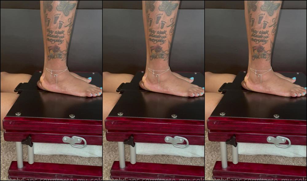 Taste My Solez Blue Slides Blue Toes And Blue Balls