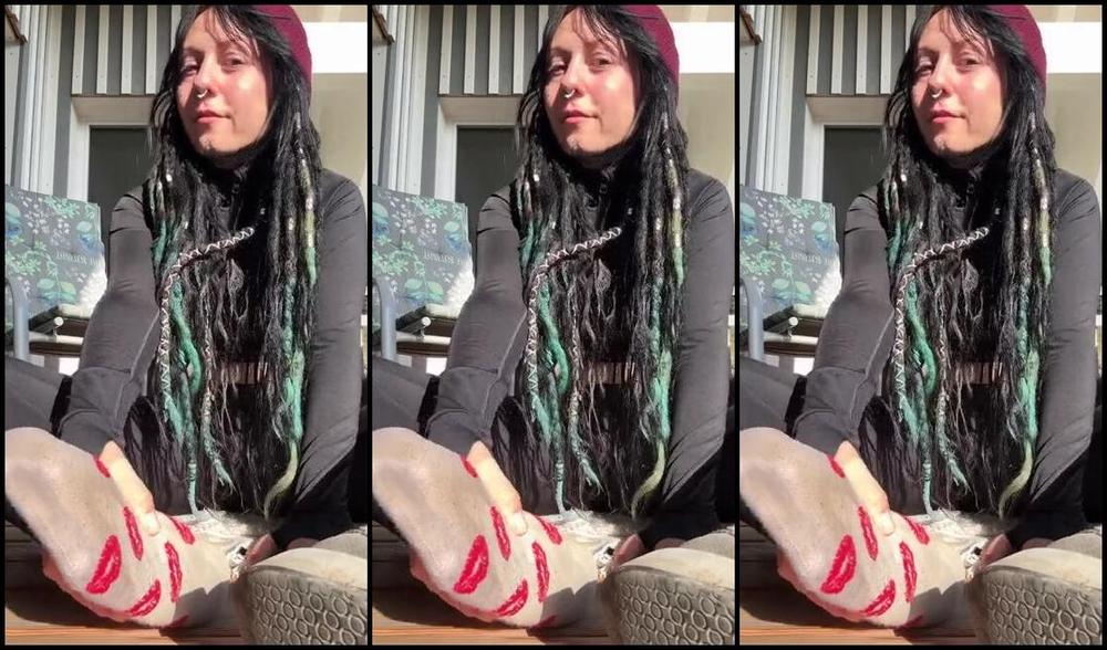 Freakyfjondaxxx 11 13 2024 Onlyfans Video Omg I Cant Who Couldps Someone Wanted Custom Pics With Smelly Feet But I Cant Find